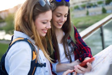 Wie diese 19 Apps deinen Urlaub bereichern
